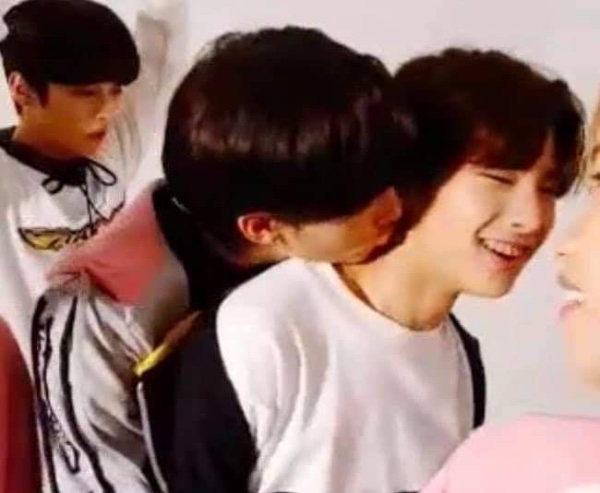 neck kiss
