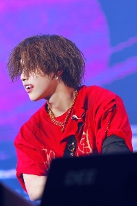 Brown perm? Crimped?