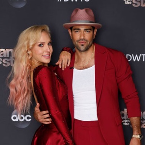 Jesse Metcalfe & Sharna Burgess (S29)