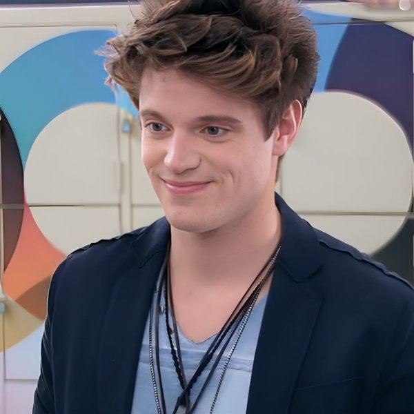 Nicolás