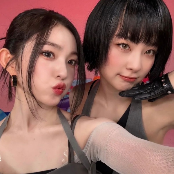 Red Velvet - IRENE & SEULGI