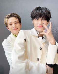 Asahi & Jeongwoo
