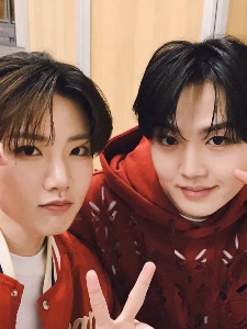 Junkyu & Doyoung