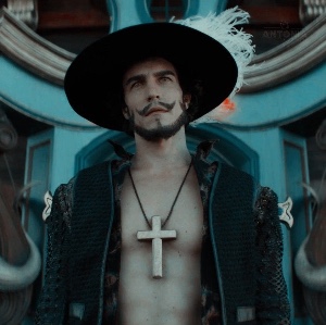 Dracule Mihawk