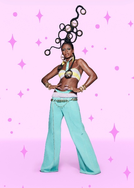 Symone (S13)