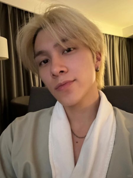 hendery (nct u, wayv)