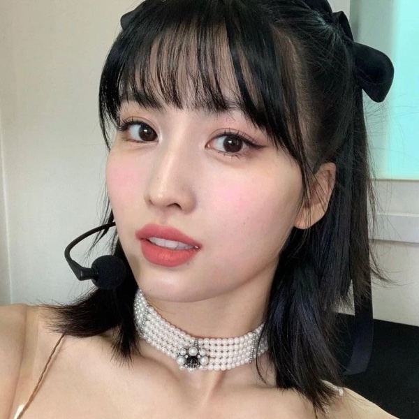 momo straight