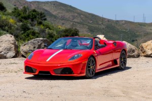 Ferrari Scuderia Spider 16M