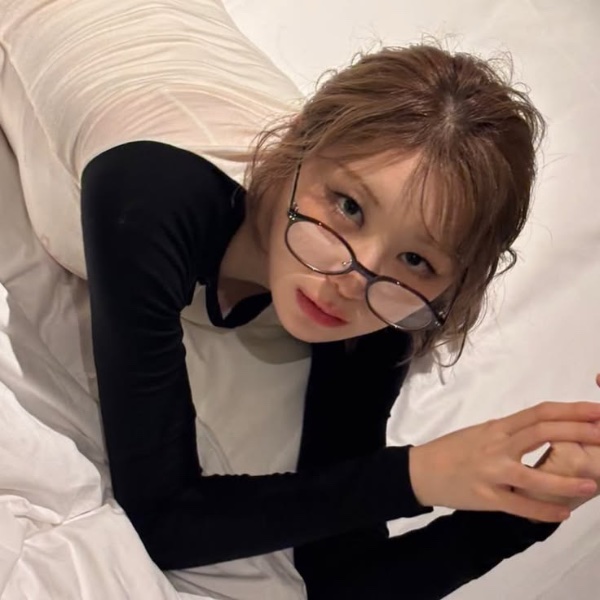 lee chaeyeon (soloist)