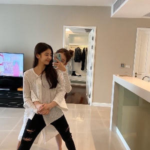 Chaeliz 奶粒 (Lia x Chaeryeong)