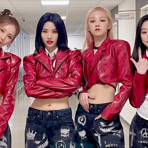 music bank 220325 (tomboy)