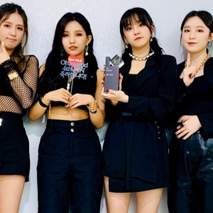 sbs inkigayo 200419 (oh my god)