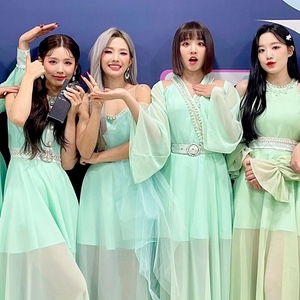 sbs inkigayo 210131 (hwaa)