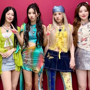 show! music core 230527 (queencard)