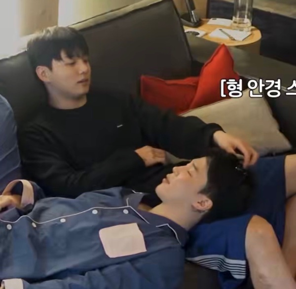 domestic jikook