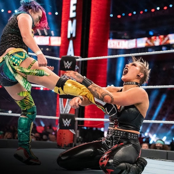 Asuka vs Rhea Ripley - WM 37
