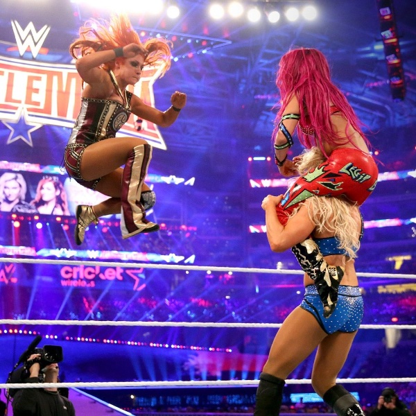 Charlotte Flair vs Sasha Banks vs Becky Lynch - WM 32