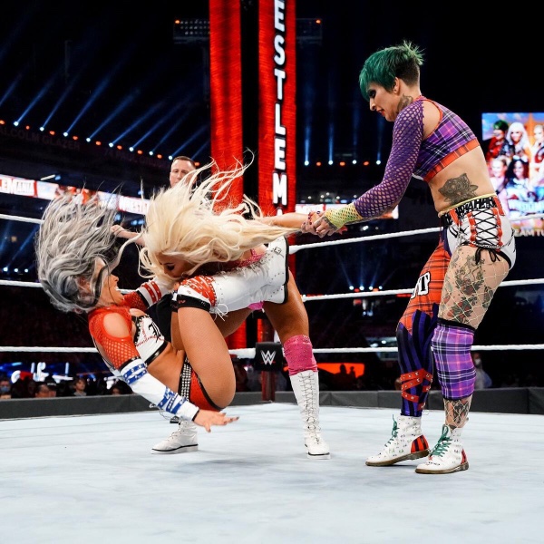 Tag Team Turmoil - WM 37