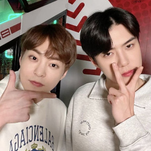 XiuHun (Xiumin, Sehun)