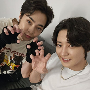 XiuYeol (Xiumin, Chanyeol)