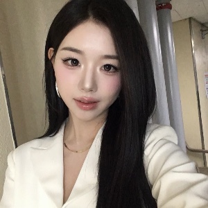Chaeyeon (TripleS)