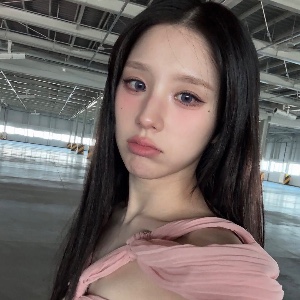 Heejin (Artms)