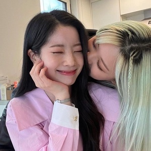 JeongDa (Jeongyeon/Dahyun)