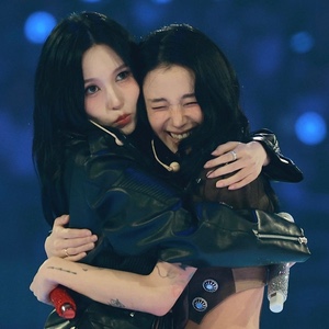 MiChaeng (Mina/Chaeyoung)