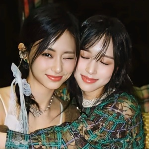 MiTzu (Mina/Tzuyu)