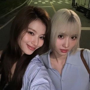 SaMo (Momo/Sana)