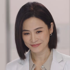 董一妍 巨塔之后