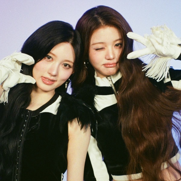 Danjangz (GAEUL + WONYOUNG)