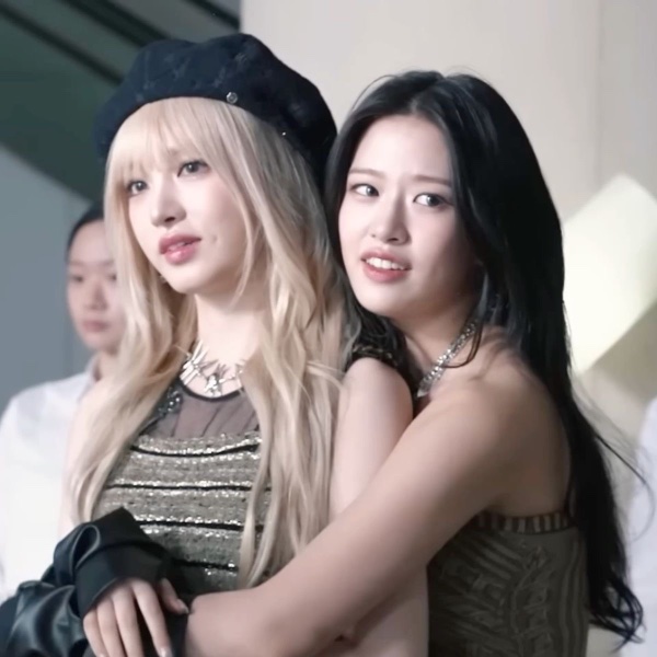 Dimplez (YUJIN + LIZ)