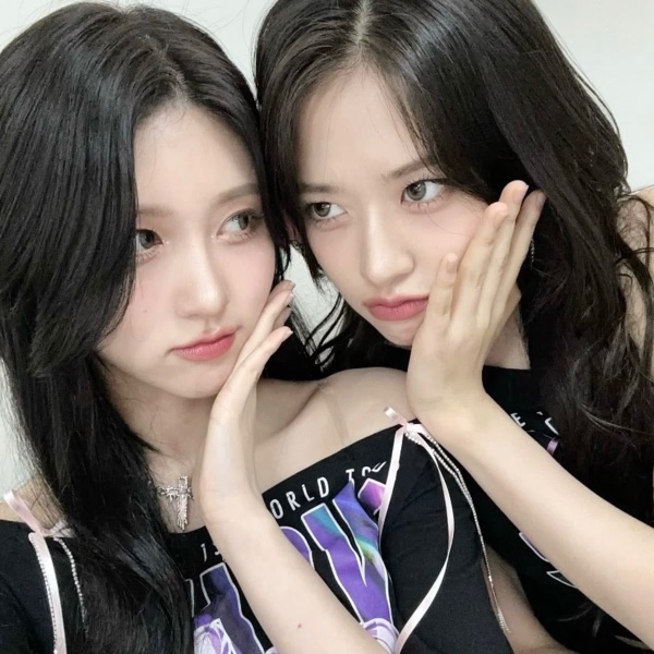Fallderz (GAEUL + YUJIN)