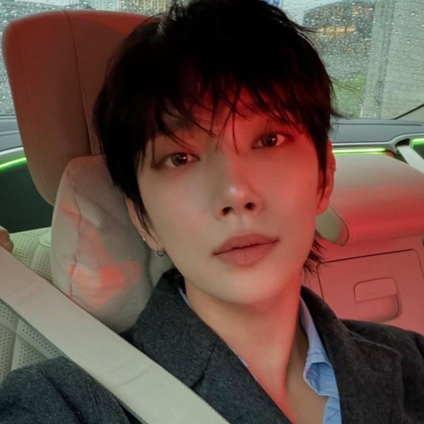 joshua straight