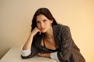 Inde Navarrette as Rogue