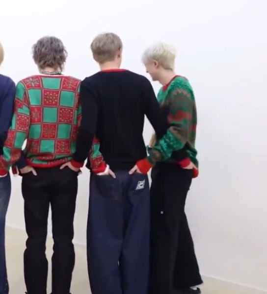 “Jiung has like no butt”