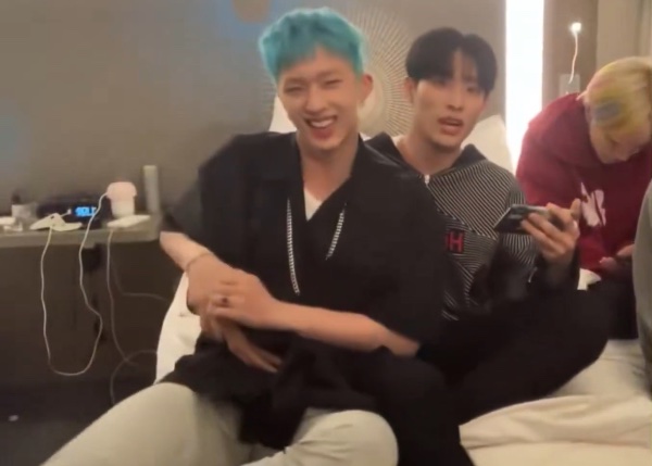 Mint x black hair era