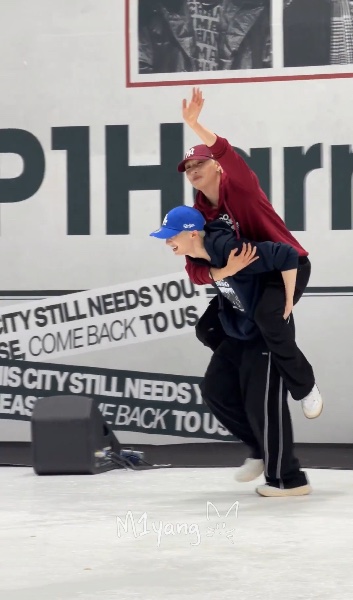 Piggy back ride