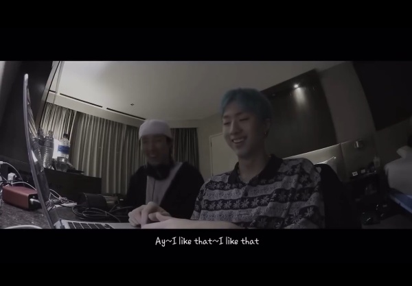 나도그래 production behind