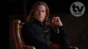 interview-with-the-vampire-season-2-lestat-sam-reid-1-1014x570