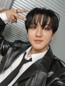 changbin (stray kids)