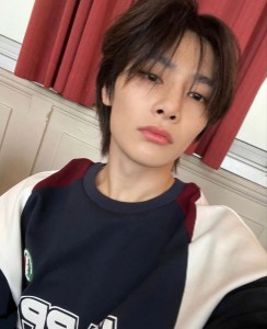 jeongin (stray kids)