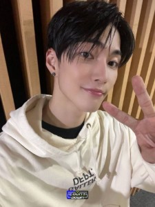 seunghan (former riize)