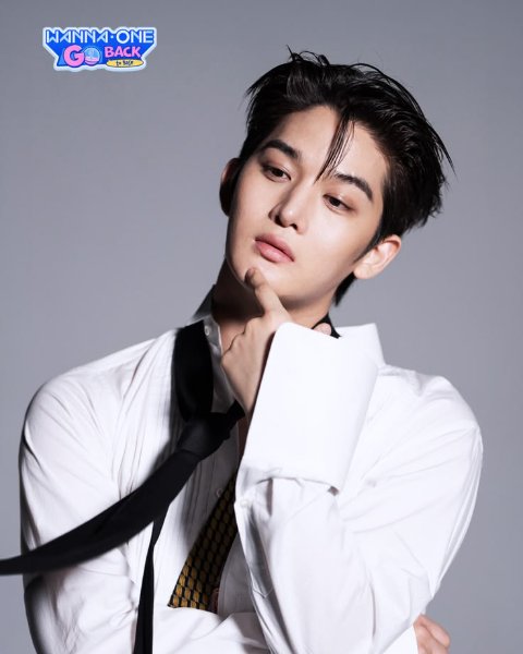 Jinyoung cix