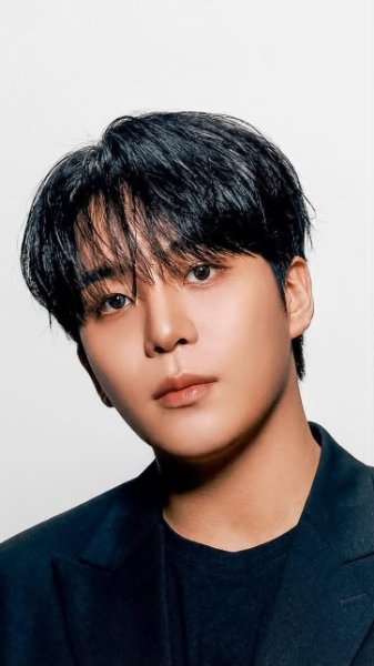 Jongho ateez
