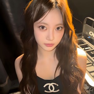 Hong Eunchae - Le Sserafim