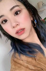 blue hair chaeng