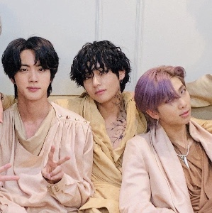 KIM LINE (rm, jin, v)
