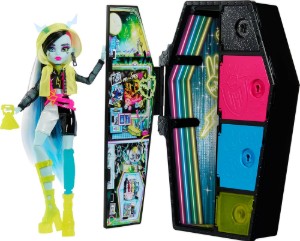 Skulltimate Secrets Neon Frights